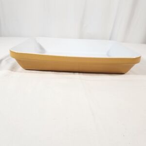 Emelie Henry Rectangular Baking Dish 10x13x2 Gold and White